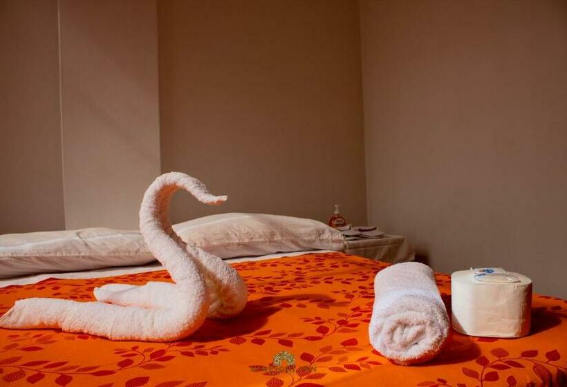 Hinkiori Inn Hotel Manu