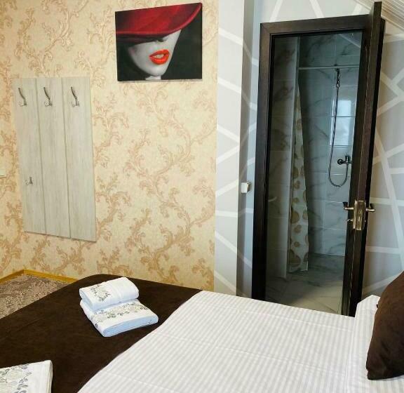 Hotell під явором New