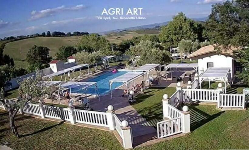 Отель Agri Art