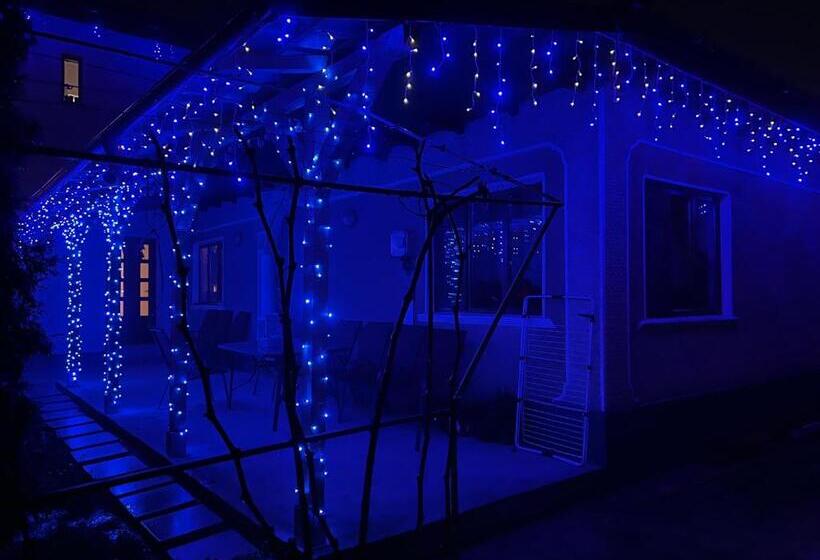 فندق Agropensiunea Vila Cristina