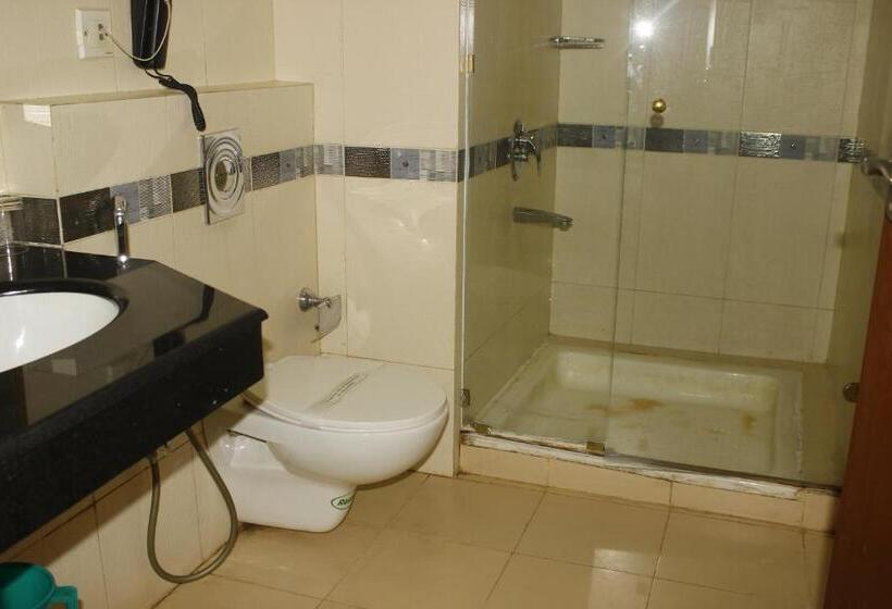 호텔 Bessota International