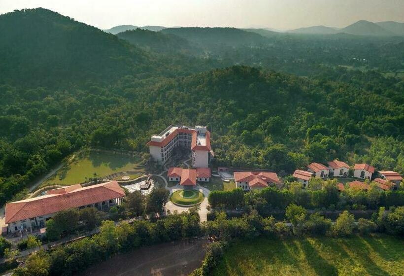 호텔 Bhanu The Fern Forest Resort & Spa, Jambughoda