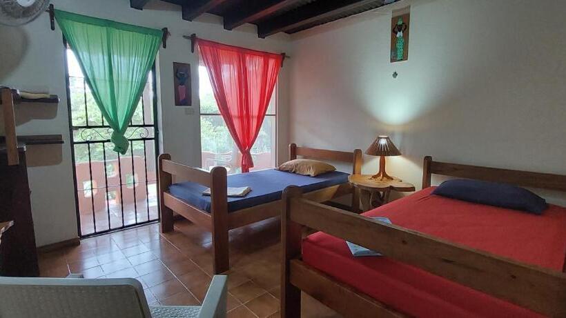 فندق El Castillo Divertido