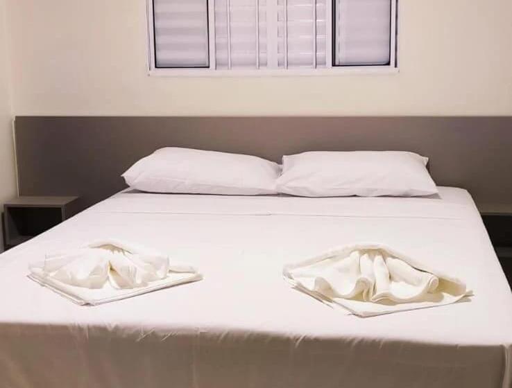 ホテル El Shadday