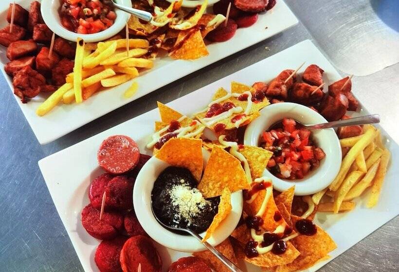 Отель Georgi Cr