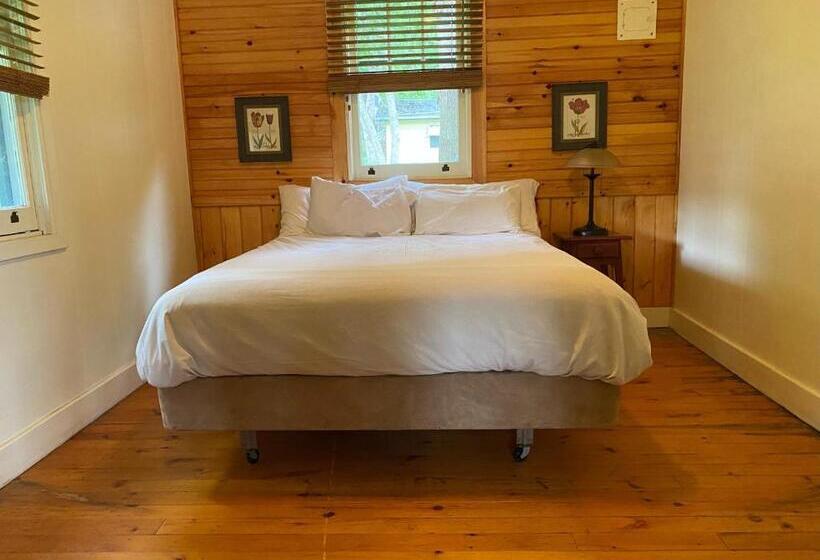 فندق Kenney Rideau