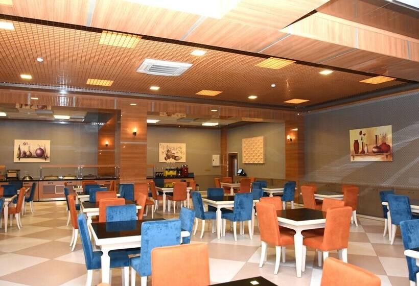 هتل Naxçıvan Palace