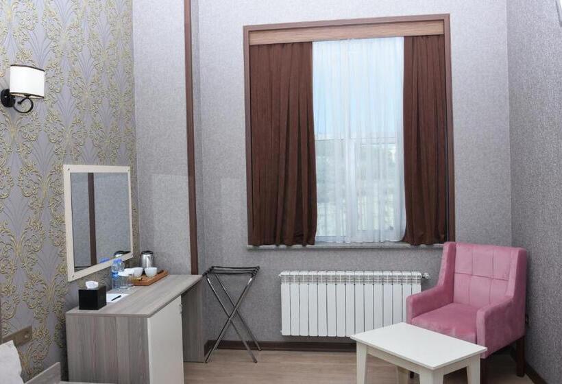 هتل Naxçıvan Palace