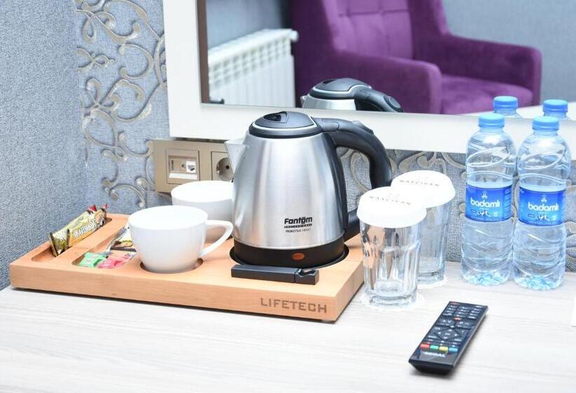 هتل Naxçıvan Palace