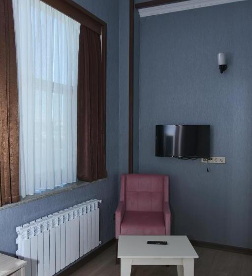 هتل Naxçıvan Palace