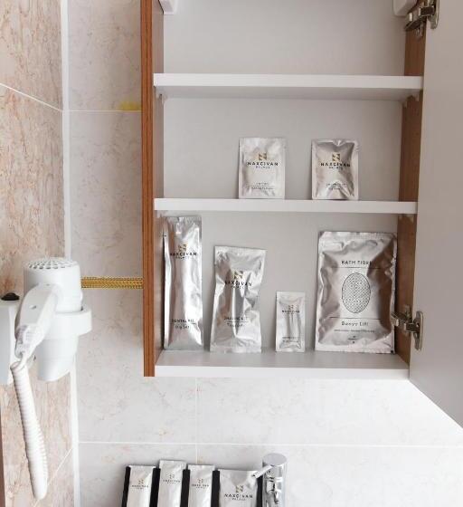 هتل Naxçıvan Palace