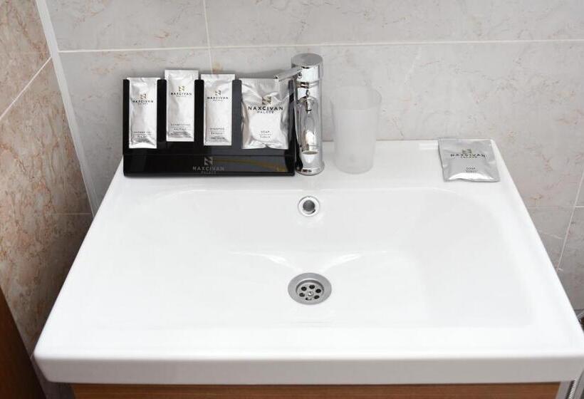 هتل Naxçıvan Palace