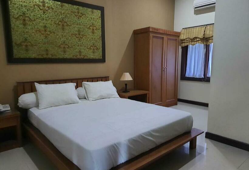 בית מלון כפרי Omahkoe Syariah Guesthouse Redpartner