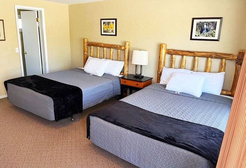 Отель Paiute Trails Inn