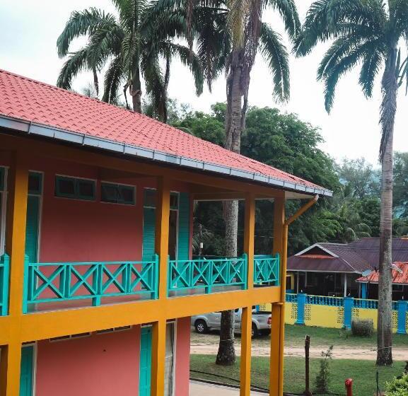 בית מלון כפרי Papaya Resort