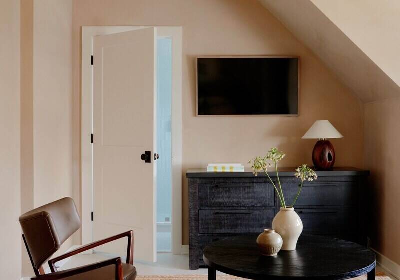 酒店 The James Bradley