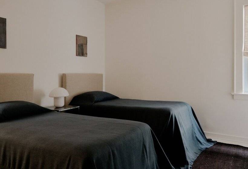 酒店 The James Bradley