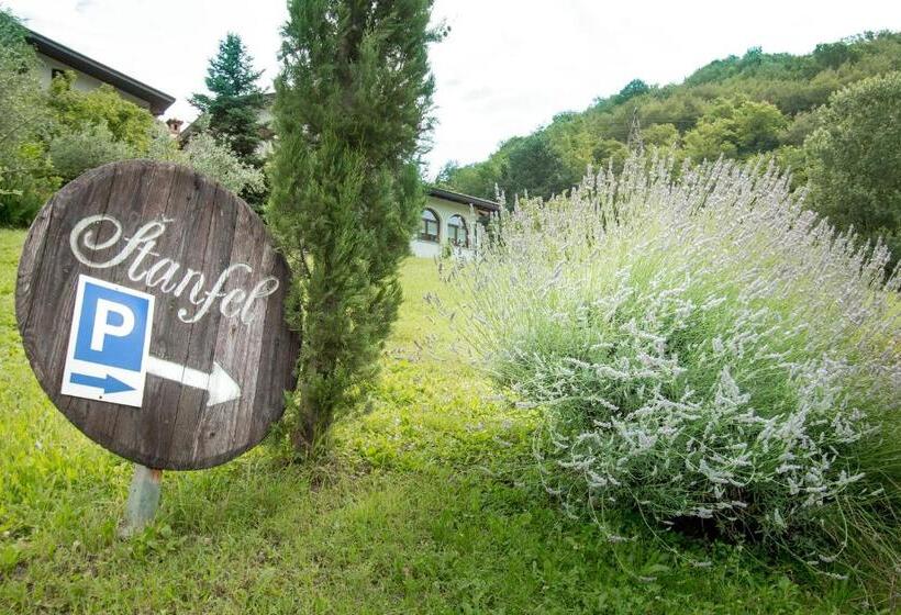 هتل Turistična Kmetija štanfel