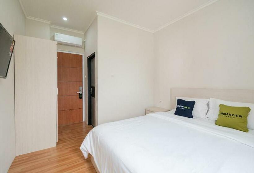 Urbanview Hotel Syariah Dj Gading Serpong