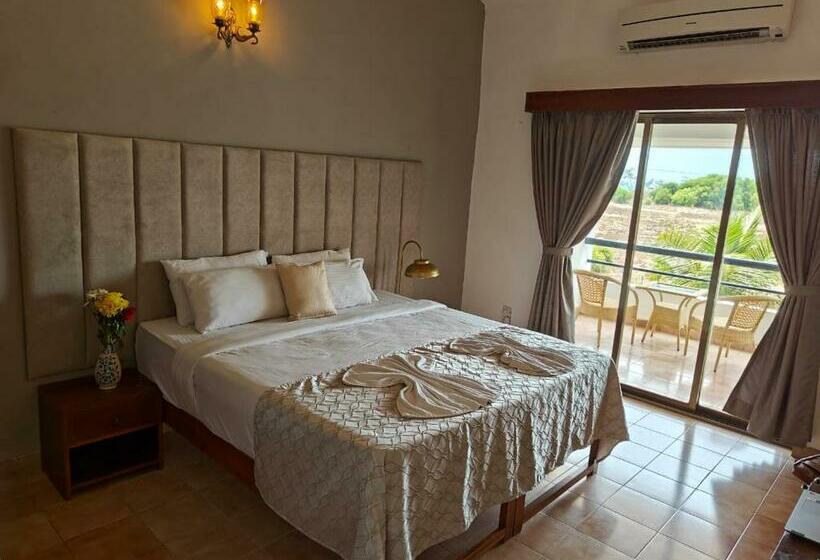 Luisa By The Sea Suites & Sea Fronts
