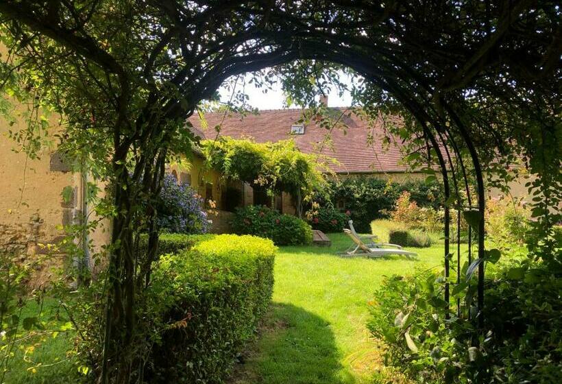 Пансион Le Domaine Du Petit Tertre   Spa En Exterieur