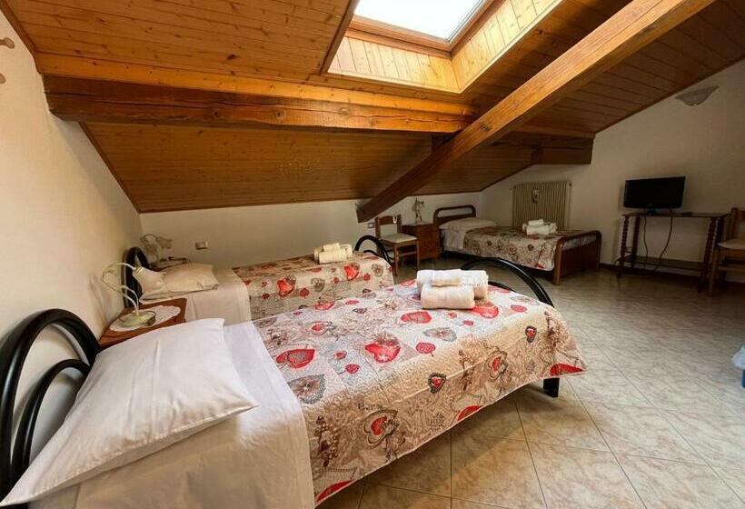 Пансион Locazione Turistica Casa Cittadella