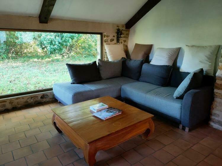 ペンション Rêves De Gamins, Chambre De Droite, 4 Couchages Dans Gîte De Campagne La Camusière, Proche Du Pôle E