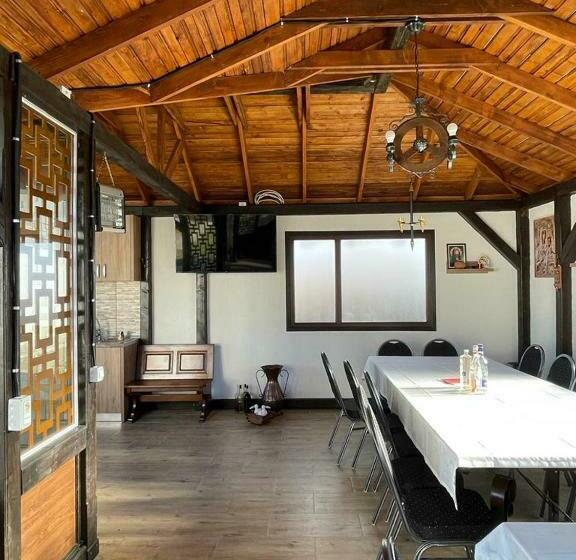 膳宿费 Vila Platon