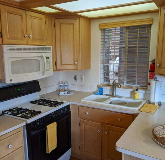 리조트 Camp Almanor At Big Springs