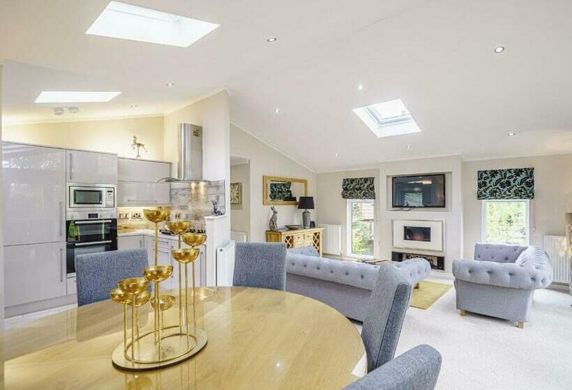 리조트 Ladera Retreat Lodges