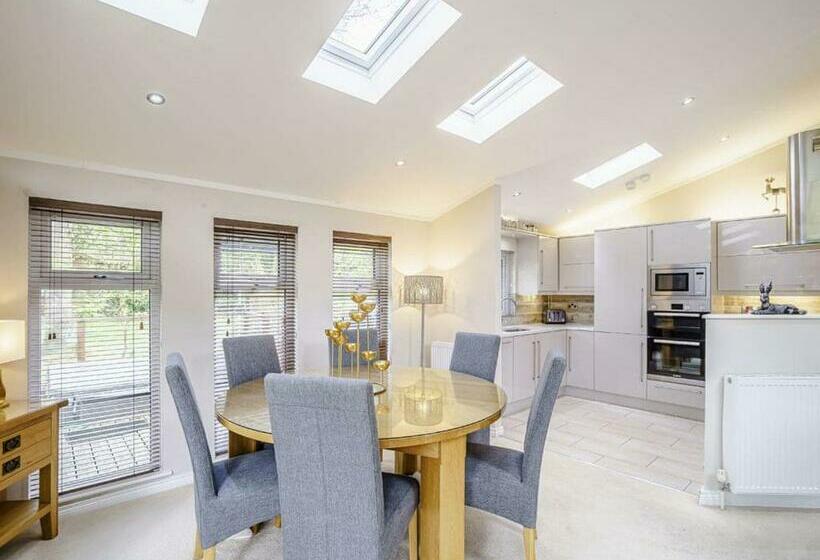 리조트 Ladera Retreat Lodges