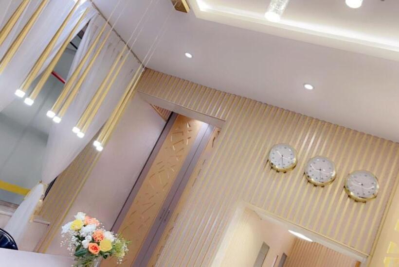 فندق واي هوتل