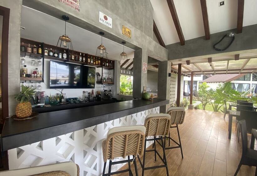 Amila Dive Beach Resort