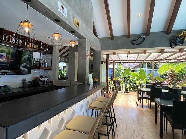 Amila Dive Beach Resort