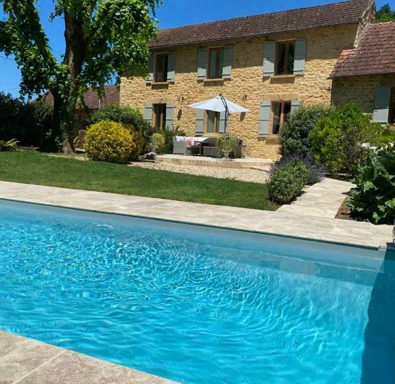 住宿加早餐  La Dovecote Sarlat
