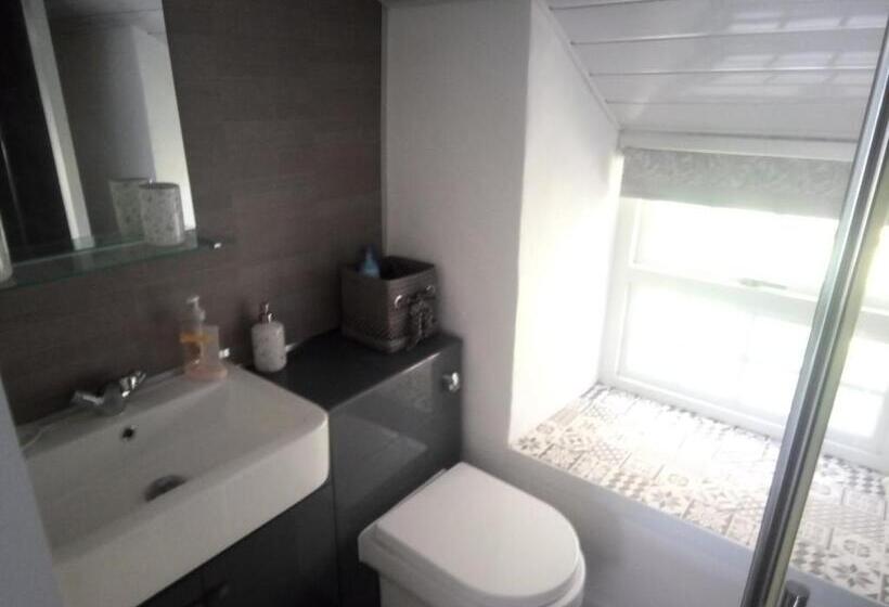 Bed and Breakfast Pandy Cymunod