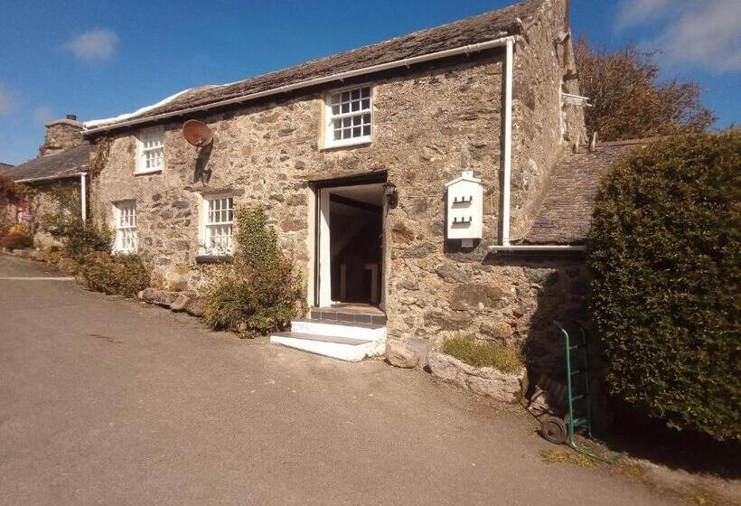 Bed and Breakfast Pandy Cymunod