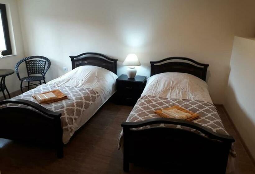 مبيت وإفطار Villa Mimi