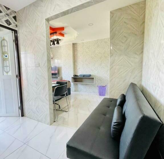 فندق โรงแรมเรือนคุณเล็ก กานต์สินี