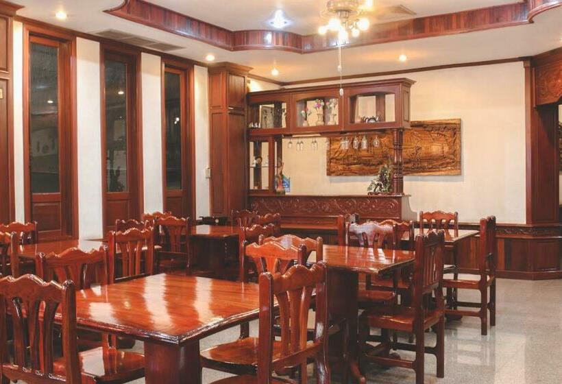 Отель Khampiane1