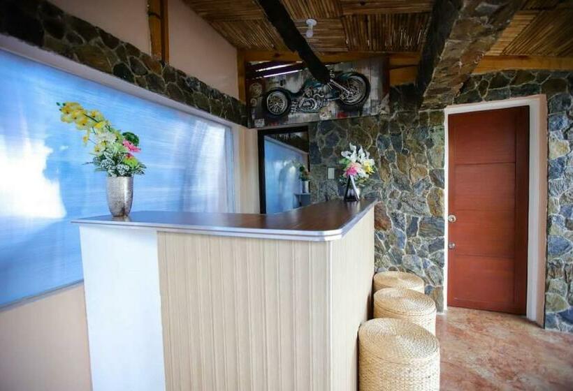 בית מלון כפרי Marco S Tourist Inn By Reddoorz