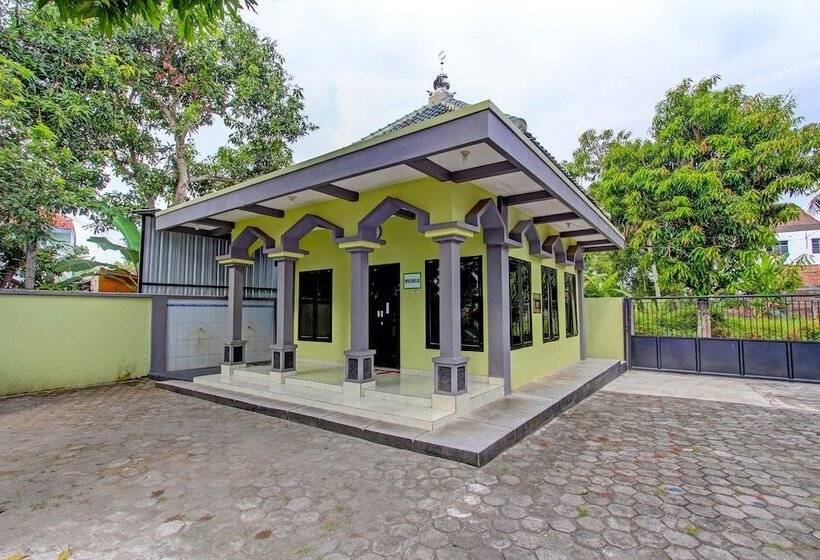 ホテル Oyo 91748 Wisma Pkpri Purworejo