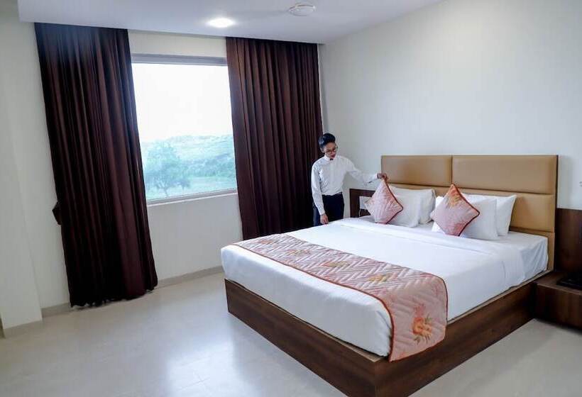 Pg Sons Hotel And Resort