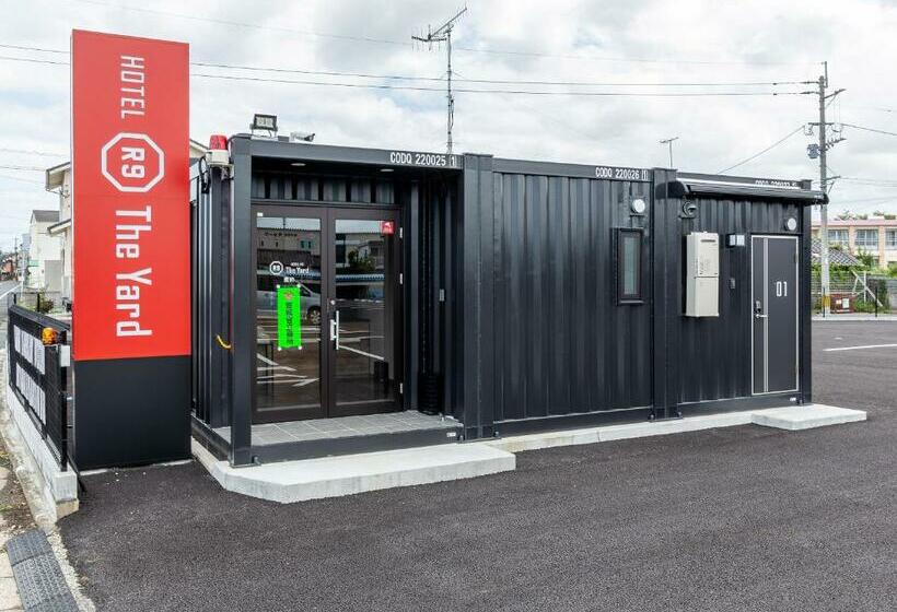 Отель R9 The Yard Buzen
