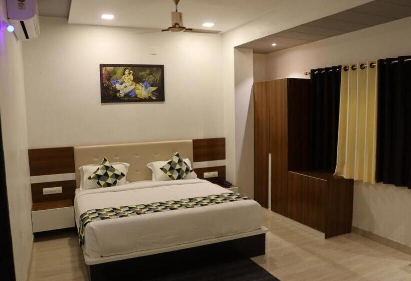 فندق Shree Govindam Inn