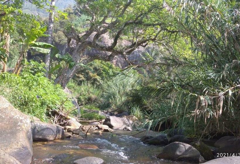 ペンション ආසිරි රිවර් සයිඩ් ගෙස්ට්