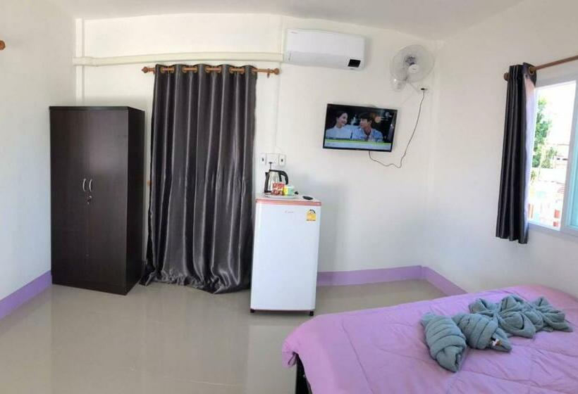 Pensjonat ที่พักบ้านท่าแร่   ทรัพย์ปรีชา สกลนคร