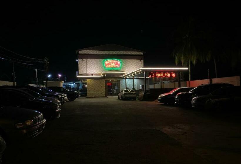 פנסיון Bonsai Guest House And Bar