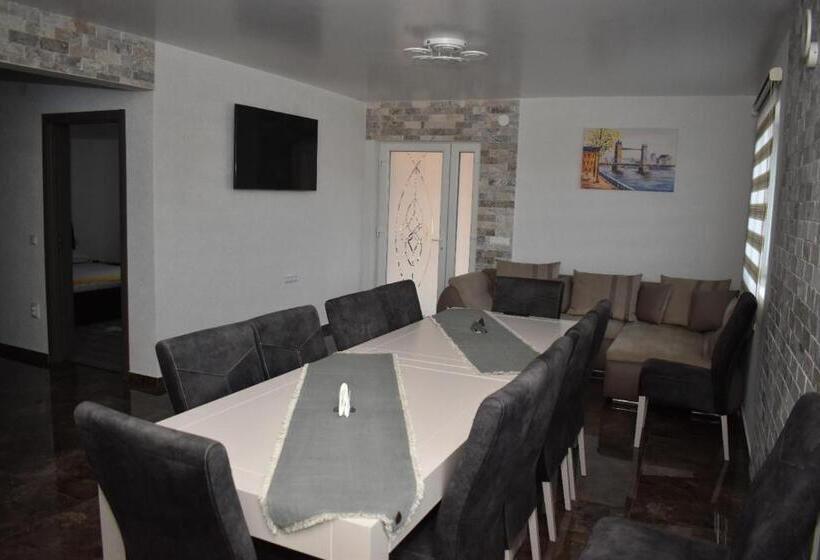 פנסיון Casa Dumitru 2