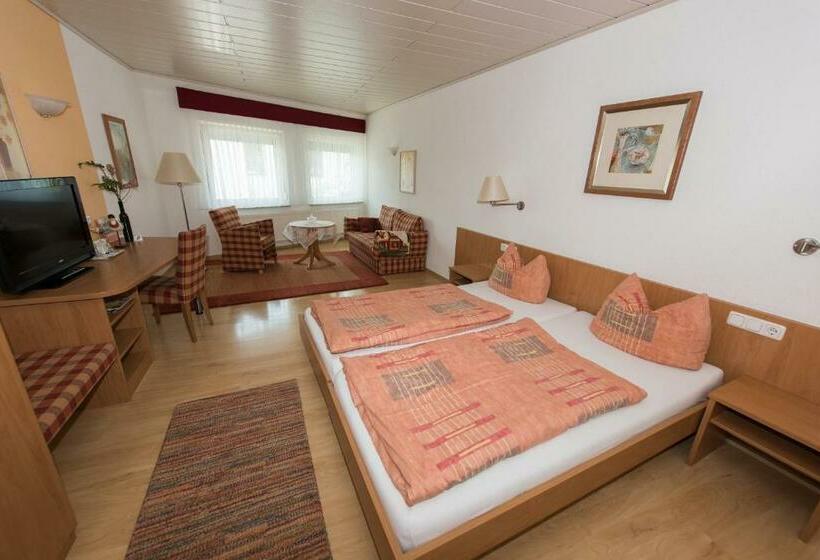 פנסיון Gästehaus Schmitt